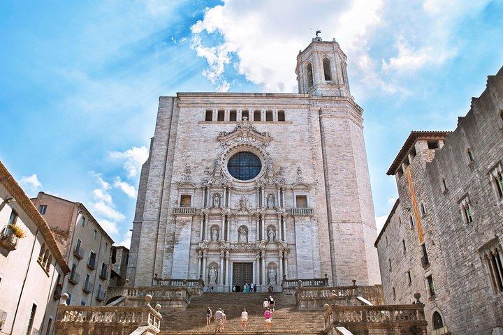 Ab Barcelona: Private Tour durch Girona und Figueres mit Dalí-Museum