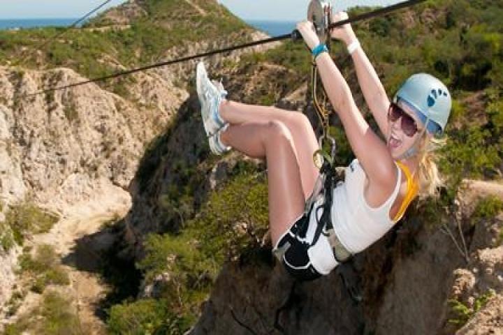 Zipline e discesa in corda doppia a Costa Azul
