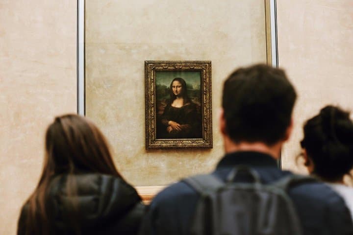 Louvre Museum Essential Guided Tour Semi Private 6 GUESTS MAX