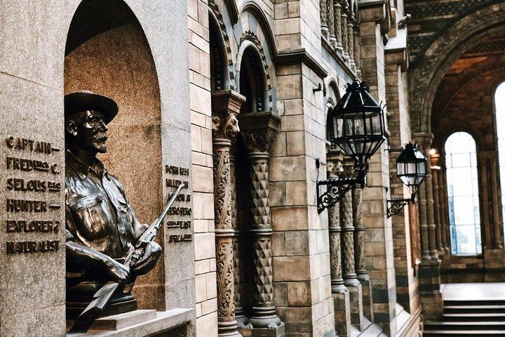 ロンドン自然史博物館 - 特別ガイド付き博物館ツアー