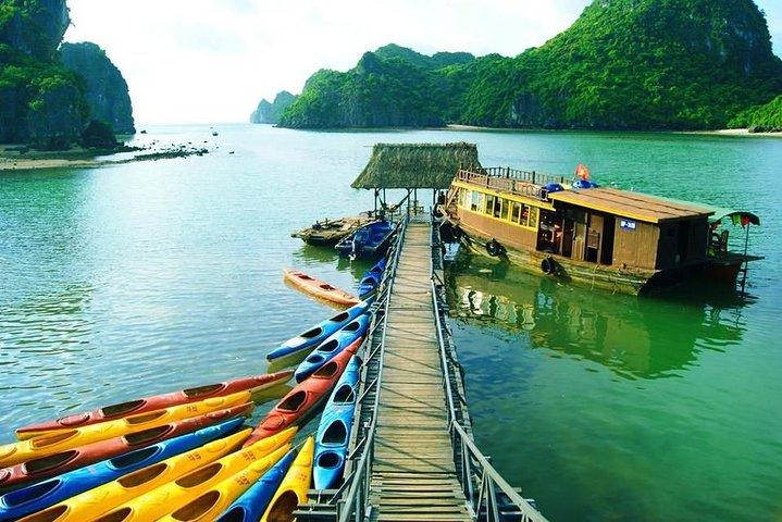 Overnachting Cruise Lan Ha Bay - Ha Long Bay Cruise met kajakken, zwemmen, ...