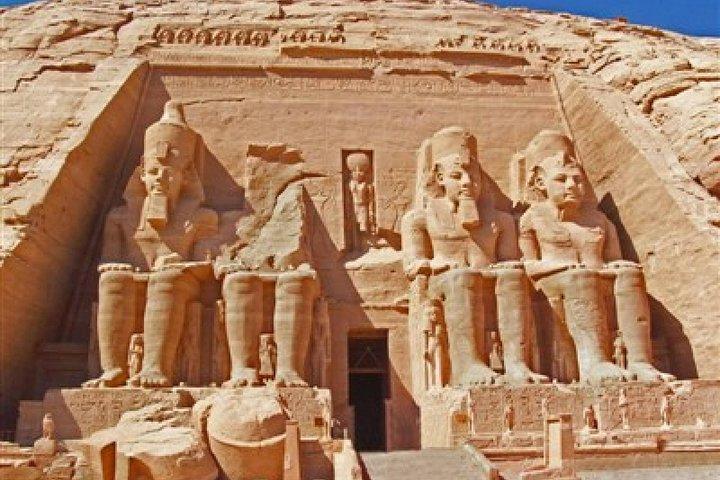 Tagestour nach Assuan von Luxor mit dem Privatauto