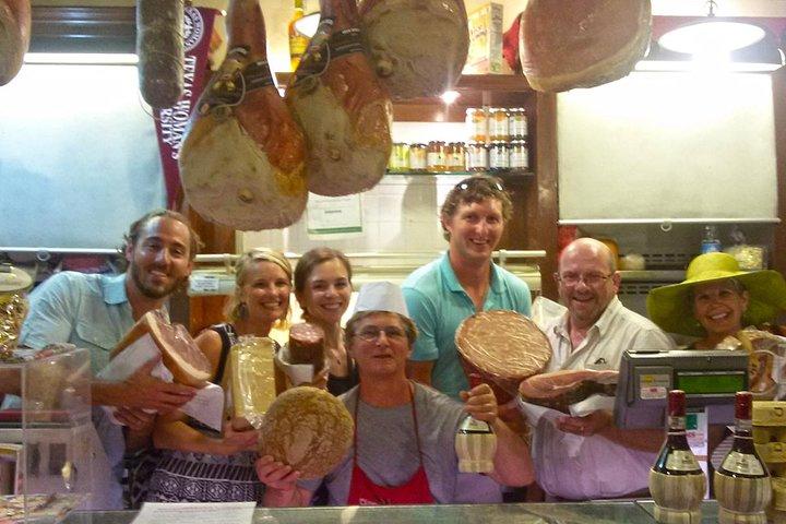 Florence Food Tour met Farmers Market Bezoek City Sightseeing en Wine Tasting