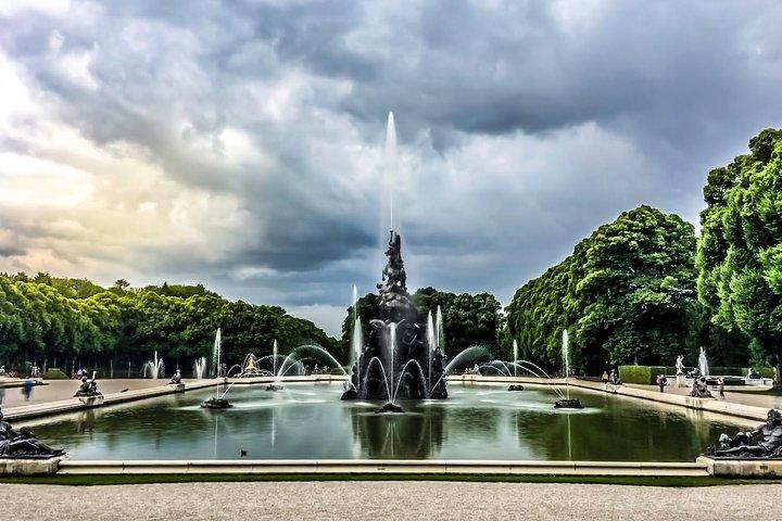 Excursão Privada pelo Castelo de Herrenchiemsee saindo de Munique com passeio de cruzeiro e carruagem