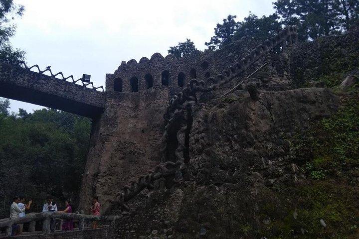 Privat Chandigarh Sightseeing City Tour