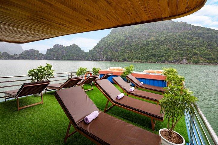 Halong Bay en dagstur med Wego Cruise från Hanoi