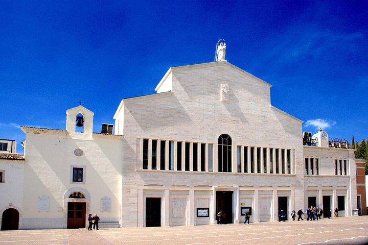 Viaje Espiritual San Padre Pío : 2 - Tour Sagrado Nocturno desde Roma