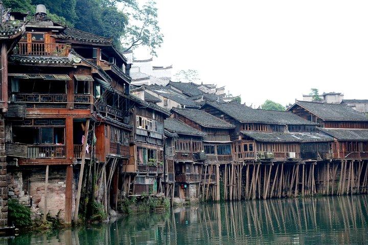 5 Dages Zhangjiajie Mountains & Fenghuang Ancient Town Tour (5-stjernet Hotel)