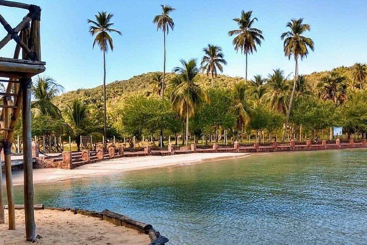 イタパリカ＆イリャ・ドス・フラーデス熱帯諸島1日ボート旅行