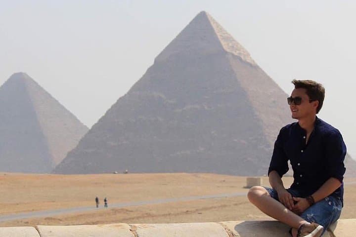 PRIVATE Full day tour pyramids of Giza & Sphinx,Sakkara,Memphis,