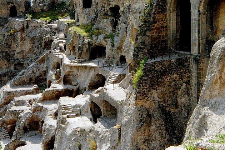 11-dages tur til Aserbajdsjan og Georgien starter i Baku og slutter i Tbilisi