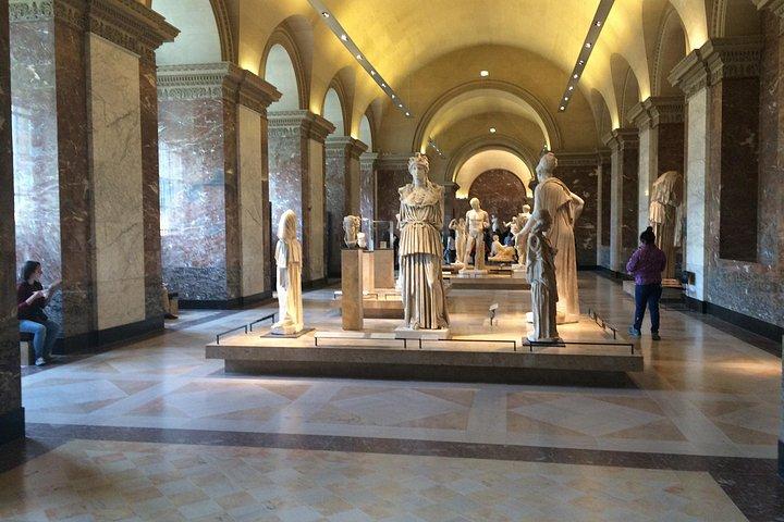 Rundtur om Louvren-museets mästerverk i liten grupp med tillgång