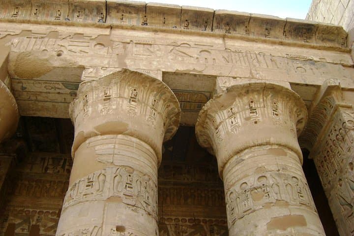 Luxor to Hurghada Transfer with a Unique Stop at Dendera Temple