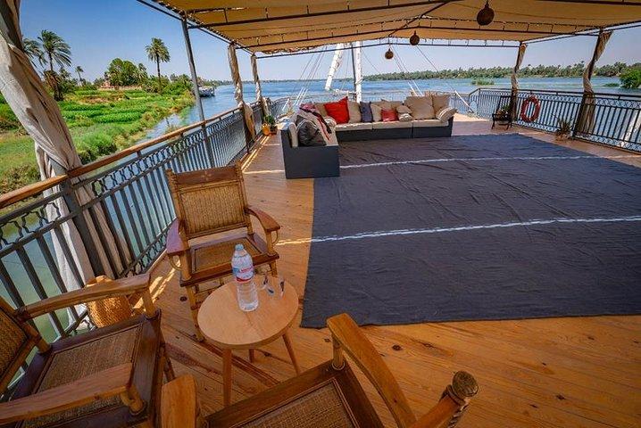 5 dagar 4 nätter Dahabiya Nile Cruise från Luxor till Assuan