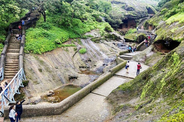 Mumbai Caves Guided Tour