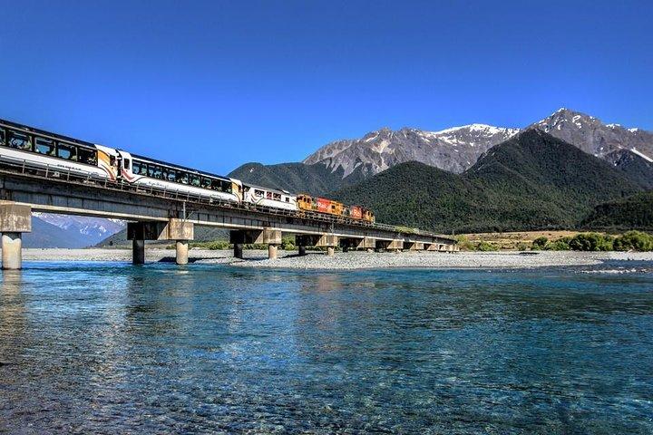TranzAlpine-Zug, Arthur's Pass und Castle Hill-Tagesausflug