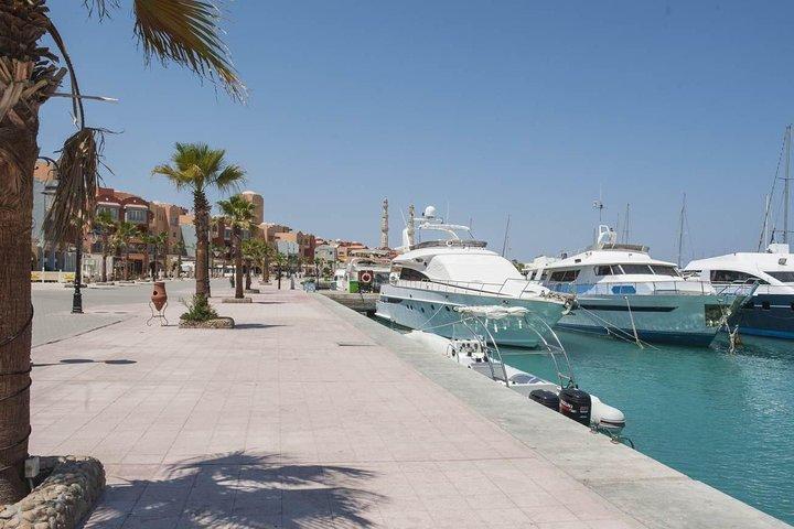 Hurghada bytur, Det er mere end hoteller og strand, Tilmeld dig for at kende det mere