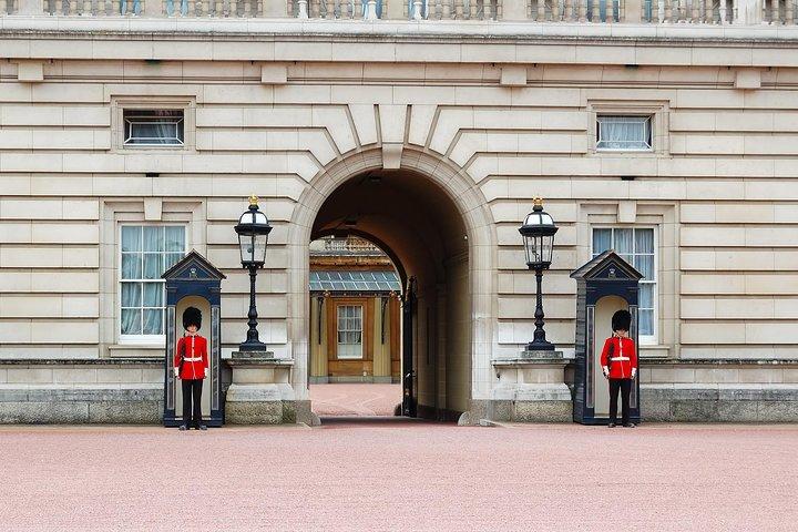 Royal London com a mudança da guarda do carro particular