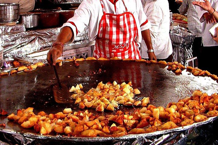 Street Food Tour door Old Delhi met TUK-TUK Adventures