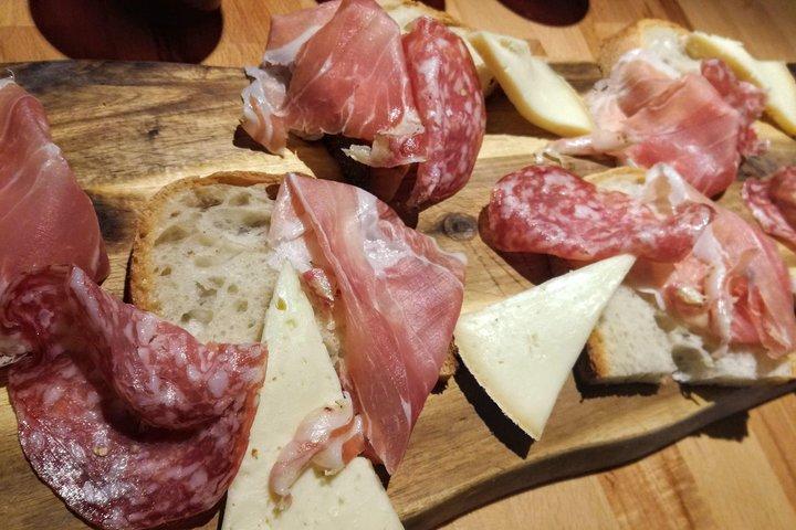 Bari - comida de rua semi-privada e excursão turística pela cidade com guia local
