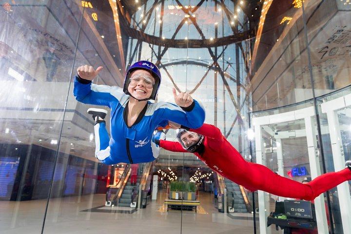 Basingstoke iFLY Indoor Skydiving Experience - 2 Flüge & Zertifikat