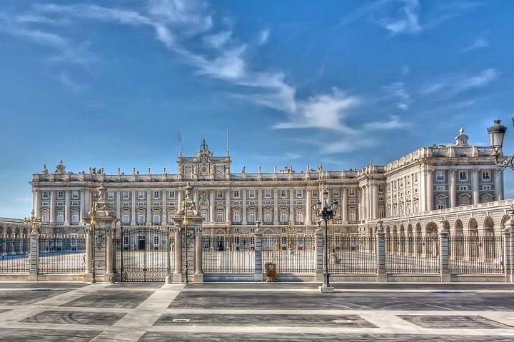 Evite colas Tour por el Palacio Real de Madrid Semiprivado 8ppl max