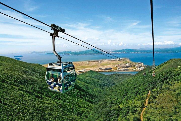 香港セントラル発ランタウツアー：ケーブルカー、大仏＆タイオ村