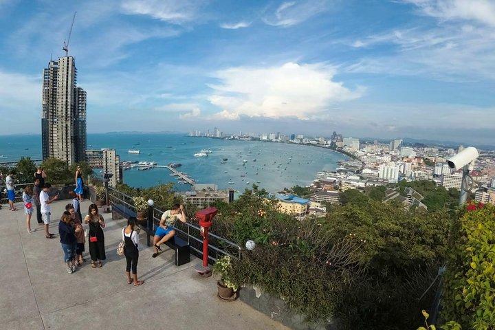 パタヤのランドマークを巡るツアー - 1日ですべての有名ポイントを巡る