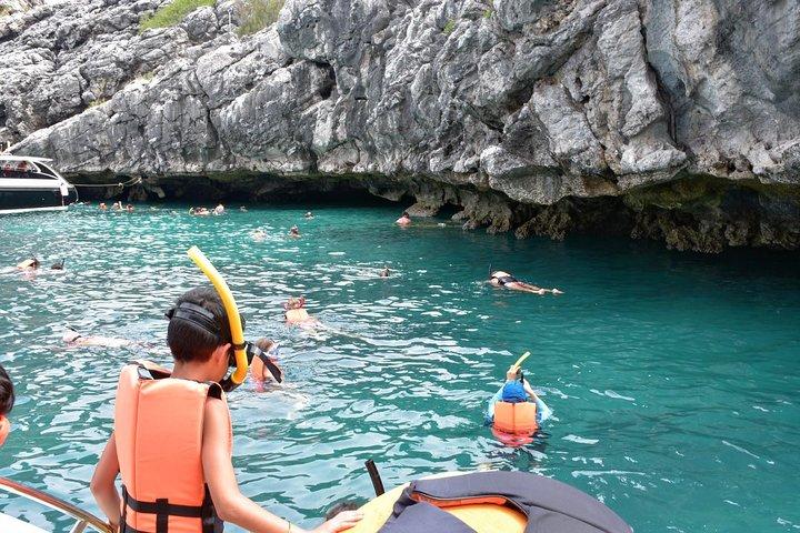 Snorkel och Kajaktur till Angthong Marine Park av Speedboat från Koh Samui