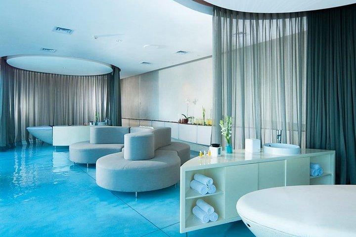 Tratamento de Spa Edge Bali com Acesso à Piscina e Bebida de Boas-Vindas