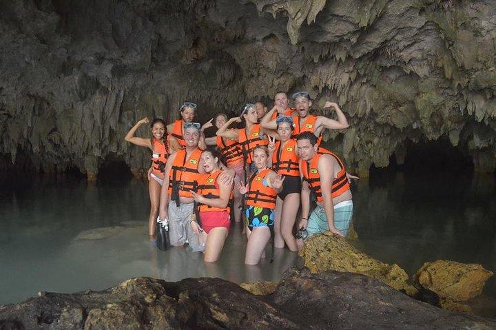 トゥルムアドベンチャー（考古学ゾーン - Atv-ziplines-cenote-lunch-drinks-rappel）