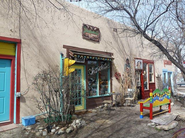 死ぬには高すぎる町：ニューメキシコ州のセルフガイド音声ツアー
