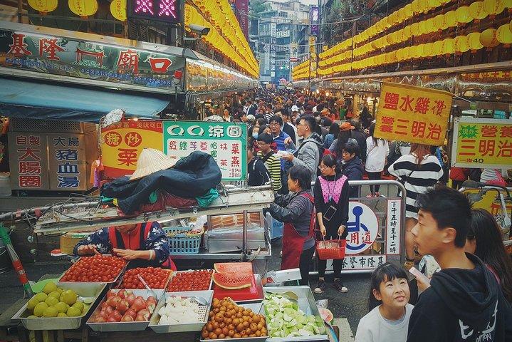 プライベート基隆料理ツアー（現地市場＆試食付き）