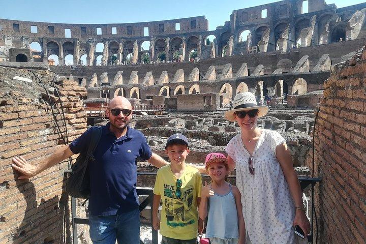 Visite du Colisée Amicale des Enfants Menée par Alessandra
