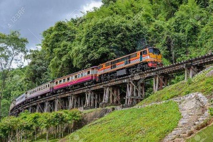 BKK-Kanchanaburi: Bridge Over The River Kwai, Death Raiway-Train