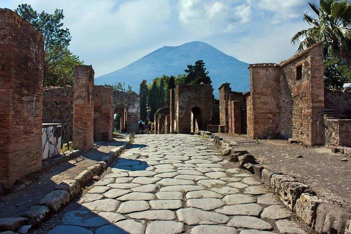 Pompeji, Sorrento und Positano Exkursion von Neapel oder Salerno aus