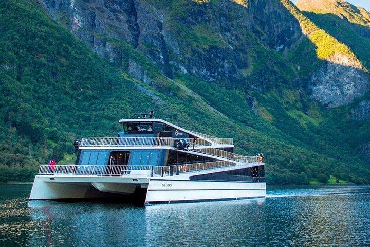Excursão escandinava cênica de 7 dias saindo de Estocolmo explorando a Dinamarca, a Suécia e fiordes na Noruega