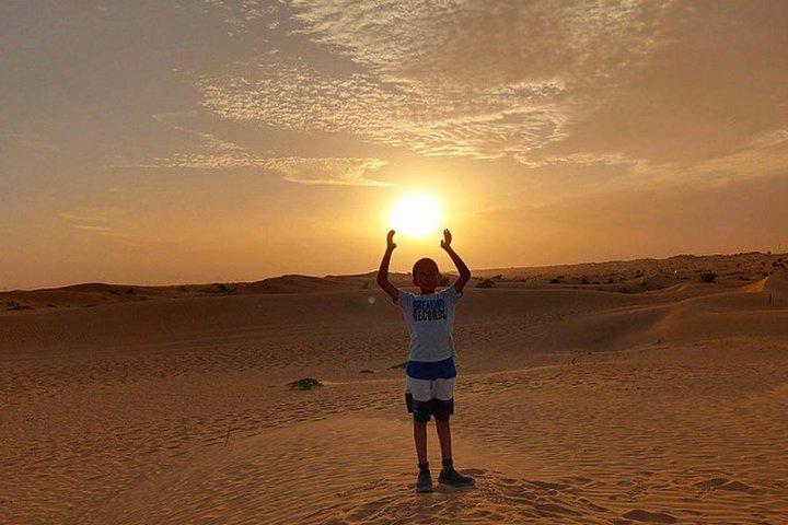Sunset Desert Safari Dubai con cena barbecue