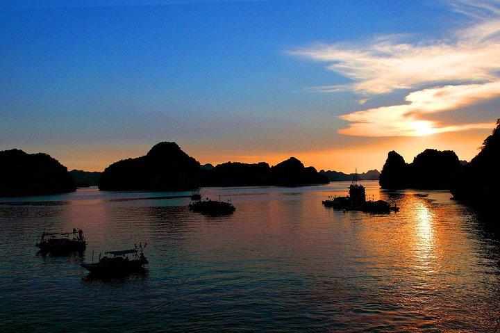 Overnachting Bai Tu Long Bay en Ha Long Bay Cruise