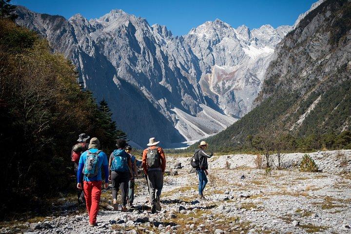 Shngri-laでの7日間のバックカントリー旅行