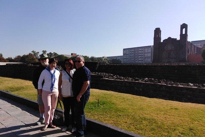 Private Tour Layover in Mexiko kennt Teotihuacan und Guadalupe Shrine