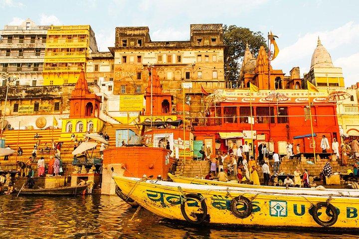 Varanasi Fulddagstur med bådtur og guide
