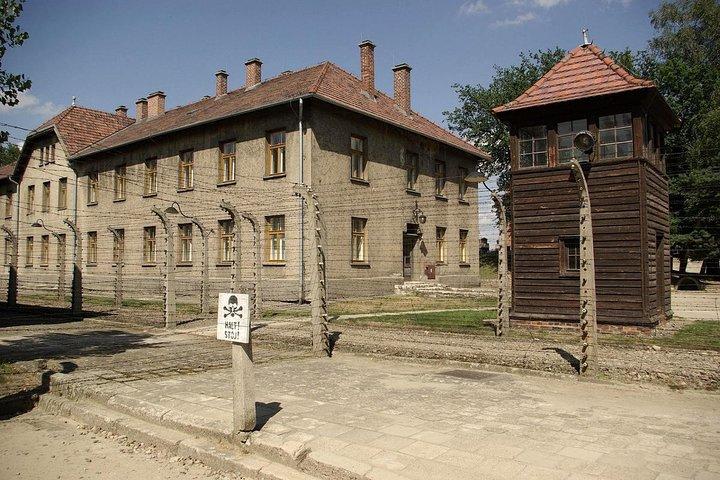 Auschwitz Kleingruppentour ab Warschau mit Mittagessen