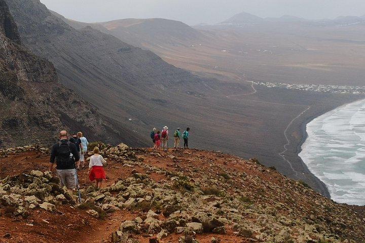 De Northern Cliffs & Valleys-wandeltocht