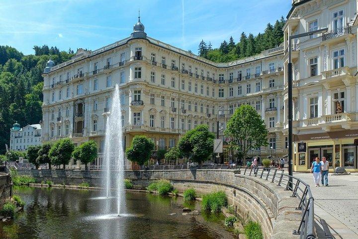 Voyage privé à Karlovy Vary au départ de Prague avec la verrerie All-Incl.