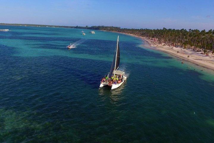 PACKAGE DEAL - Snorkeling, Hooka Diving and Parasailing