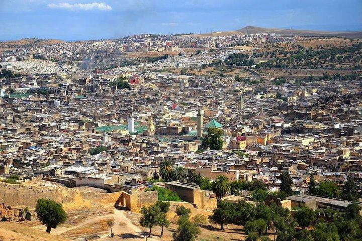 フェズ砂漠ツアー2日1泊（Fez-Merzouga-Fez）