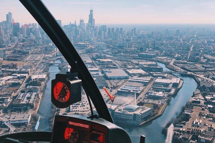 Tour privato in elicottero sullo skyline di Chicago di 45 minuti