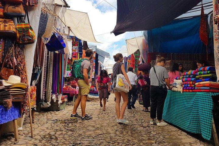 Full Day Tour: Chichicastenango Maya Market og Lake Atitlan fra Antigua