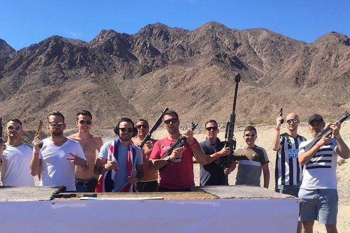 4 Gun Desert Shooting Adventure met lunch